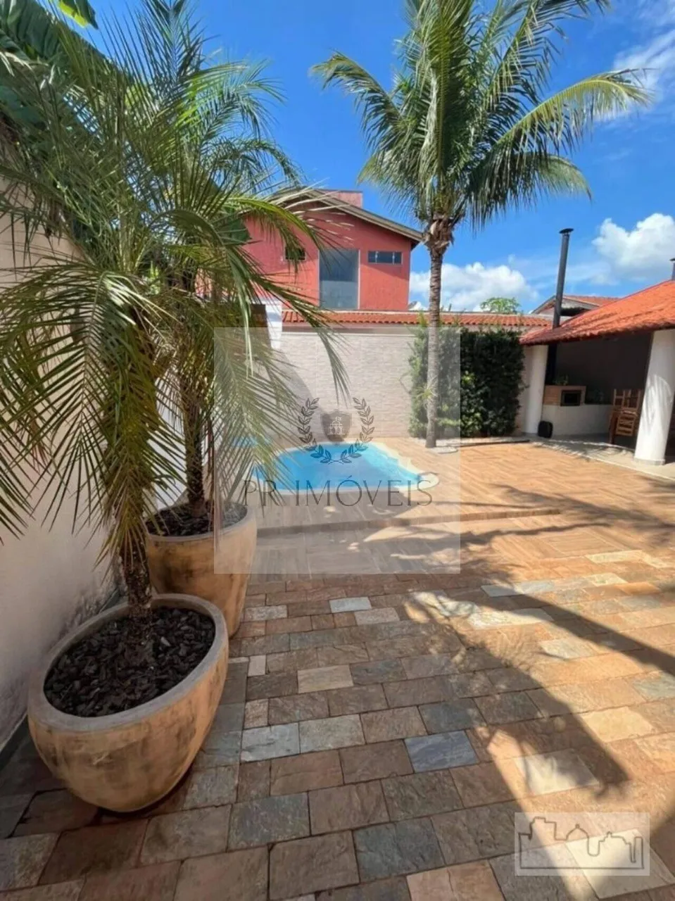 Foto do imóvel Imperdível: Casa à venda em Araraquara-SP, Jardim do Carmo - 3 quartos, 1 suíte, 3 salas, 3 banheiros e 2 vagas de garagem!