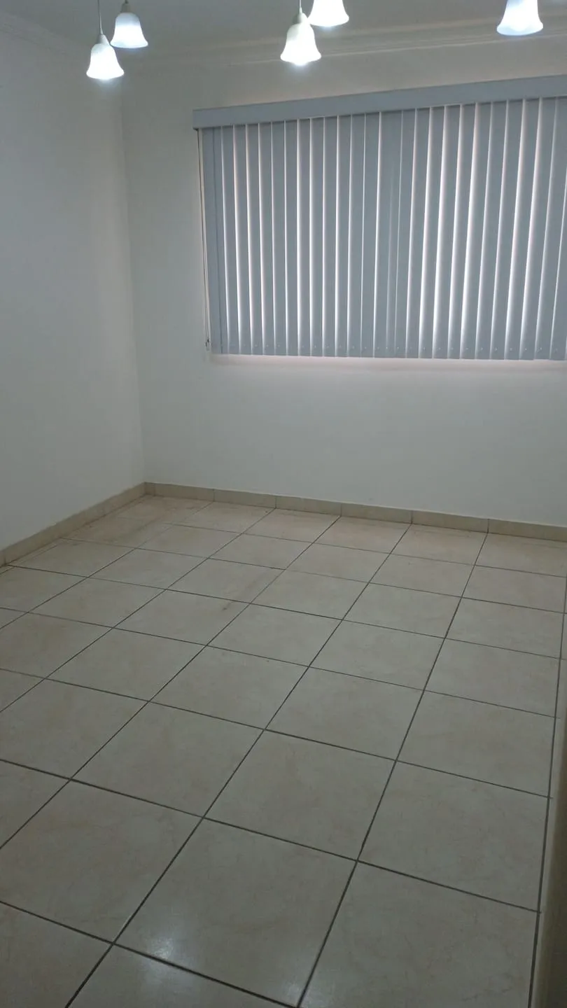Imagem Comercial à venda 4 Quartos, 1 Vaga, 156.4M², Parque São Domingos, Pindamonhangaba - SP