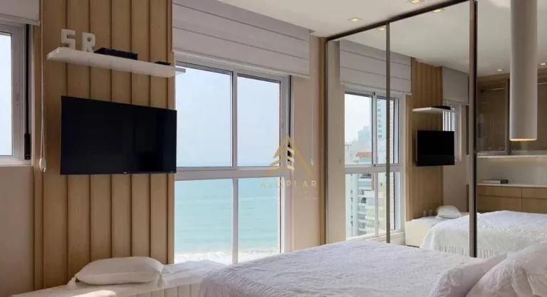 Imagem Apartamento à venda, 151 m² por R$ 4.650.000,00 - Centro - Balneário Camboriú/SC
