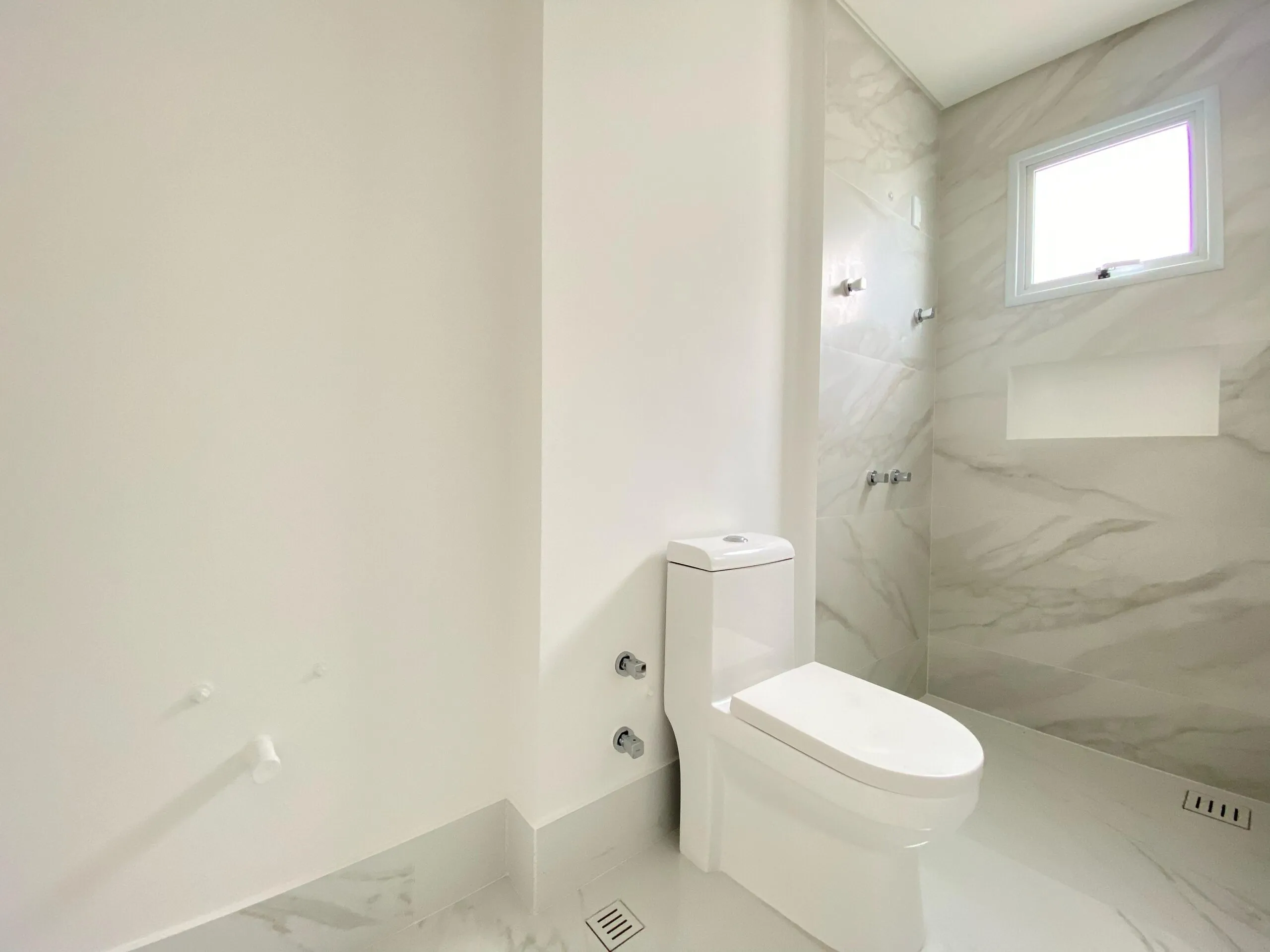 Imagem Apartamento com vista para o mar à venda com 200m2 por R$ 6.500.000,00