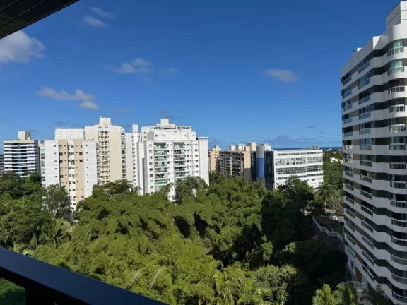 Imagem A 5ª Avenida Imóveis selecionou essa exclusiva unidade no Mansão Bellagio no cobiçado Alphaville Salvador 1: 4 suítes c/ 220,00m² por R$3.700.000,00