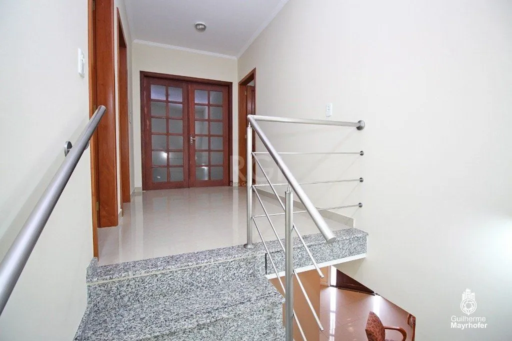 Imagem Casa para Venda - 246m², 3 dormitórios, sendo 2 suites, 3 vagas - Vila Ipiranga