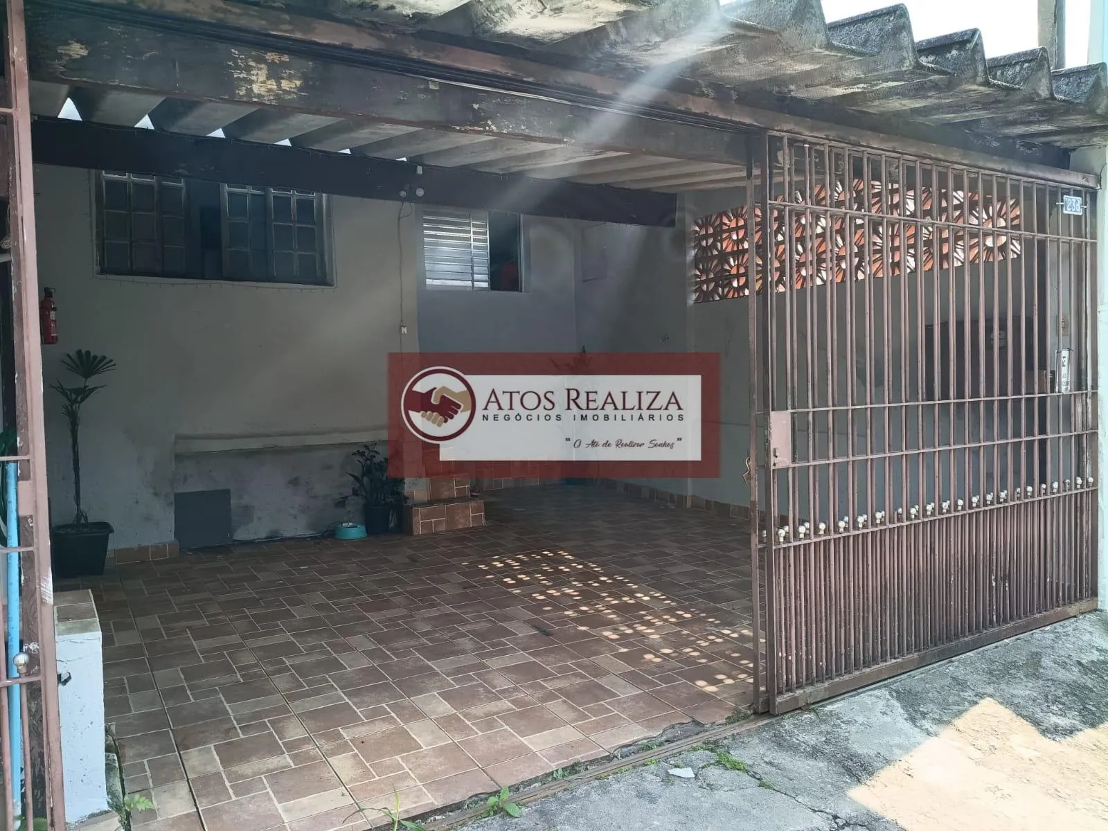Imagem Casa de 2 dormitorios e 2 vagas à venda em Vila Campo Grande, SP - 2 dorms, 90m²