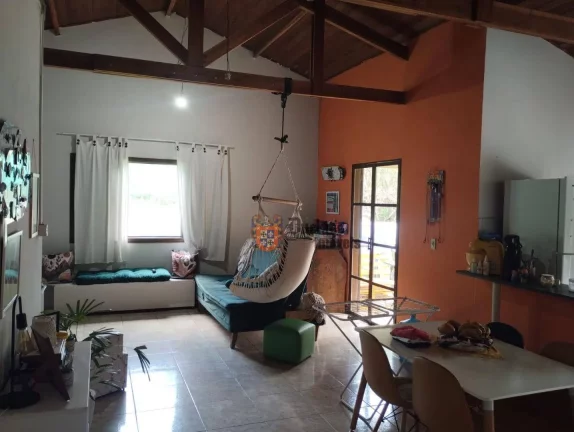 Imagem Chácara com 2 dormitórios à venda, 5000 m² por R$ 580.000,00 - Salto Do Meio - Extrema/MG