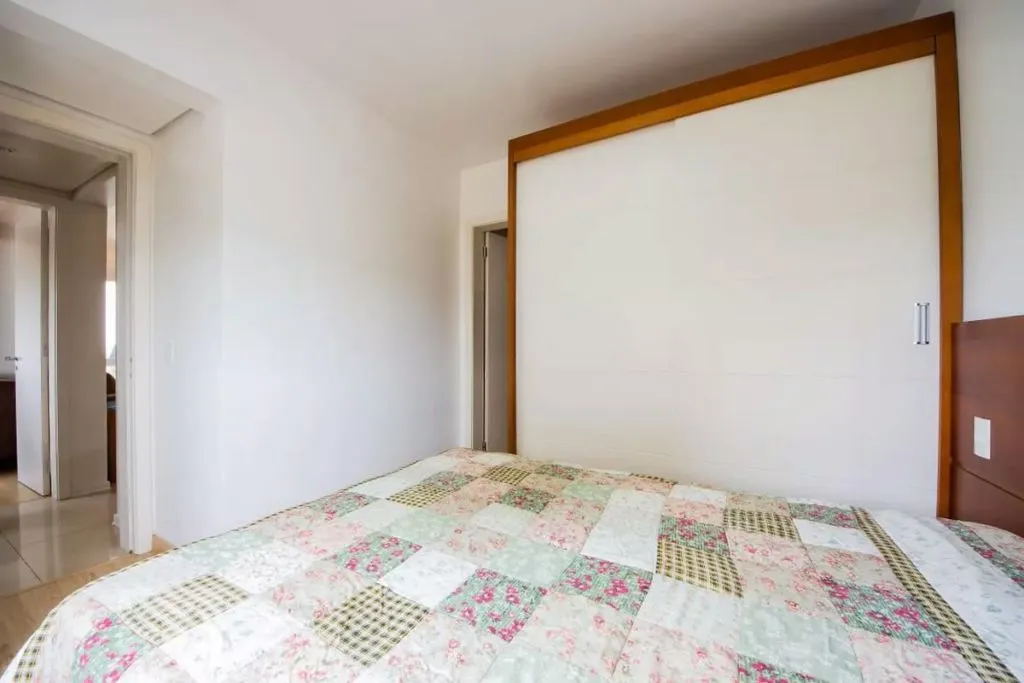 Imagem Apartamento de 2 dormitórios à venda no Jardim do Salso - Porto Alegre