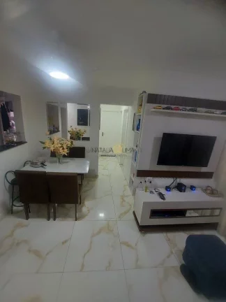 Imagem Apartamento com 3 Quartos e 2 banheiro à Venda, 65 m² por R$ 455.000