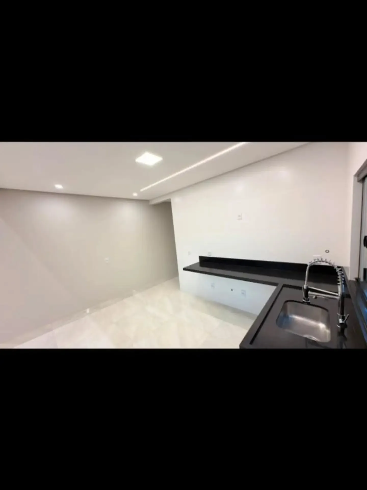 Imagem Casa 3/4 C Suite No Setor Garavelo