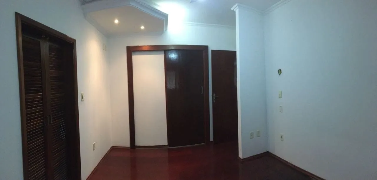 Imagem Casa à venda 3 Quartos, 1 Suite, 3 Vagas, 219M², Santana, Pindamonhangaba - SP