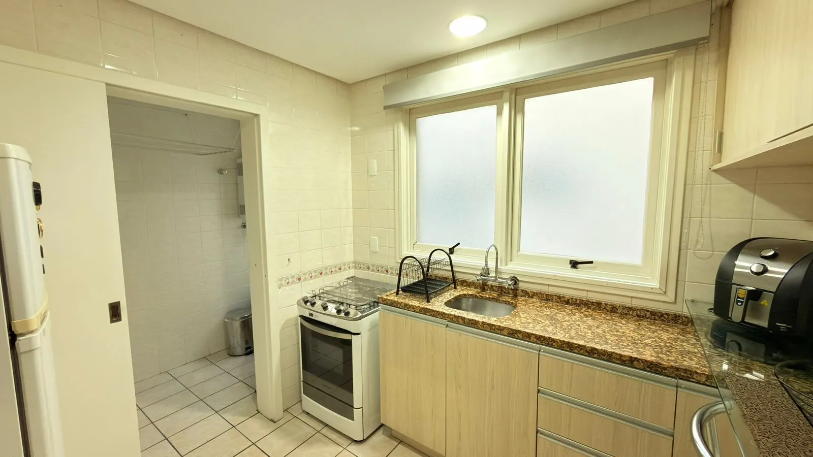 Imagem Apartamento à venda no Passo D'areia com 84,28m² ,3 quartos, 1 suíte, 1 vaga