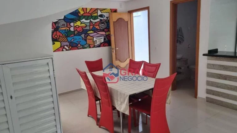Imagem Sobrado mobiliado com piscina