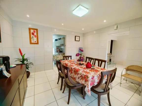 Imagem Casa para Venda em Recife, San Martin, 3 dormitórios, 2 banheiros, 2 vagas