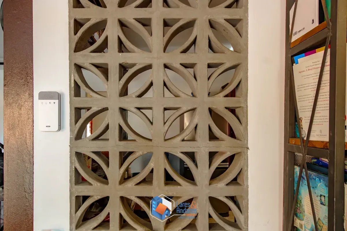 Imagem Casa para venda em Vila Pirajussara com 3 quartos, sendo 1 suíte, 300m²