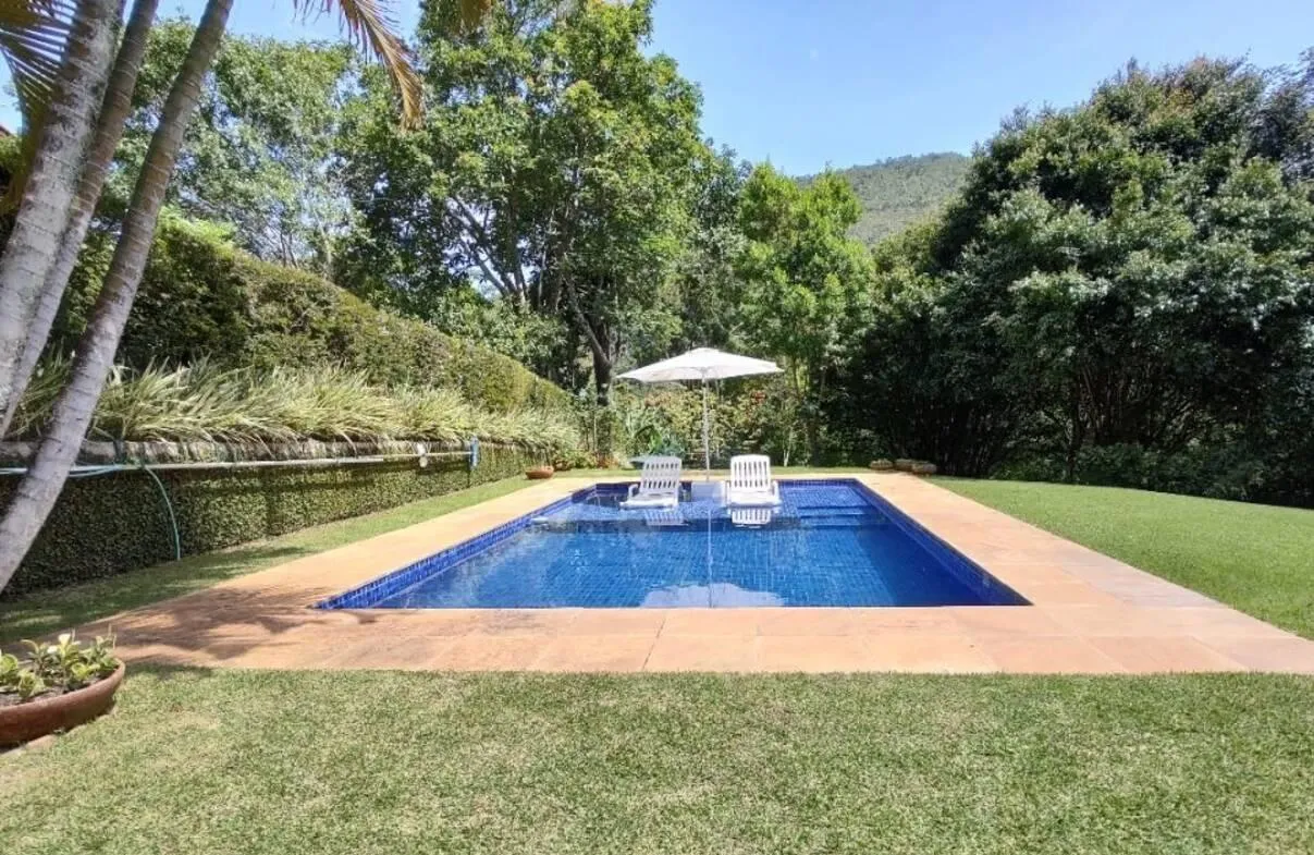 Imagem Casa em Condomínio para Venda em Petrópolis / RJ no bairro Nogueira