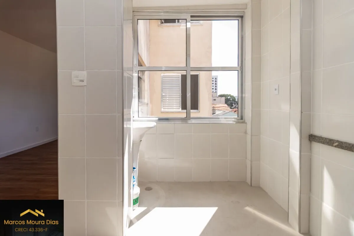 Imagem Apartamento REFROMADO em Perdizes com 2 Dormitórios