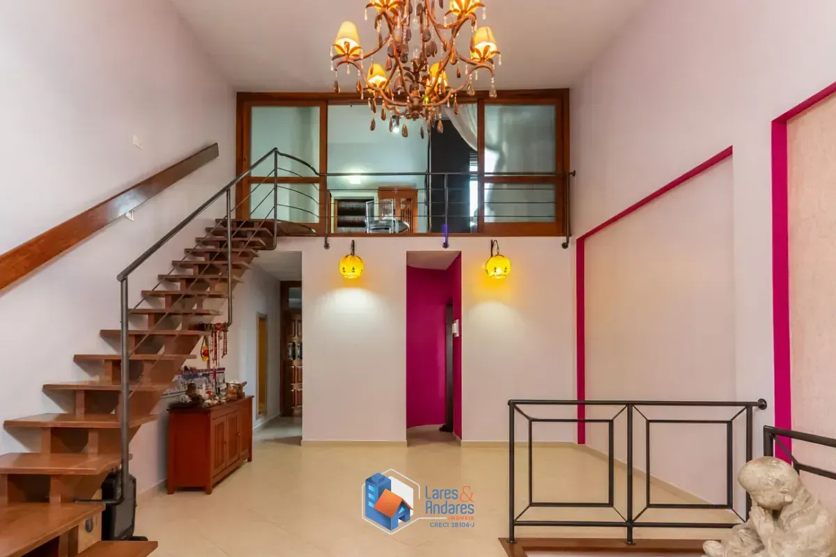 Imagem Sobrado para venda em Mirandópolis com 3 quartos, sendo 2 suítes, 234m²