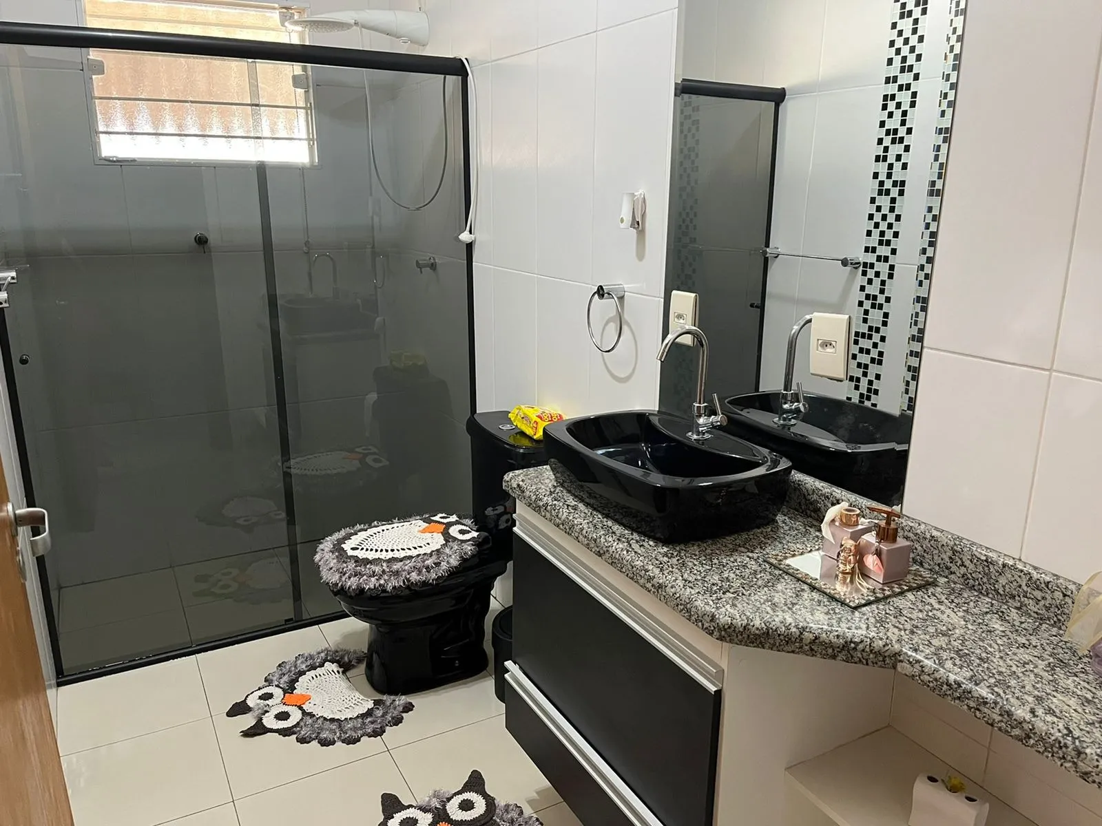 Imagem Lindo Sobrado de 170,00m² no Wanel Ville V - Sorocaba
