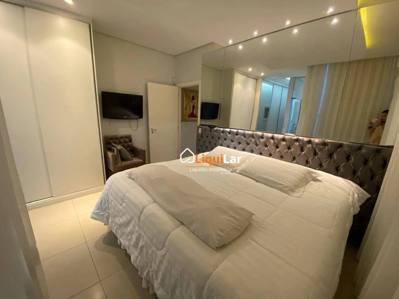 Imagem Lindíssima Casa com 3 suítes completa com armários