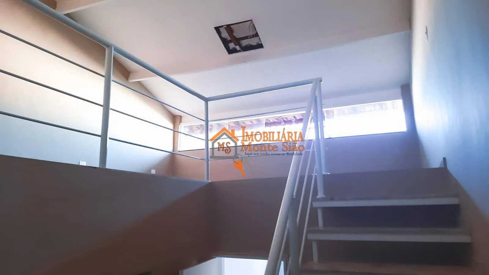 Imagem Sobrado com 4 dormitórios à venda, 266 m² por R$ 680.000,00 - Jardim Paraventi - Guarulhos/SP