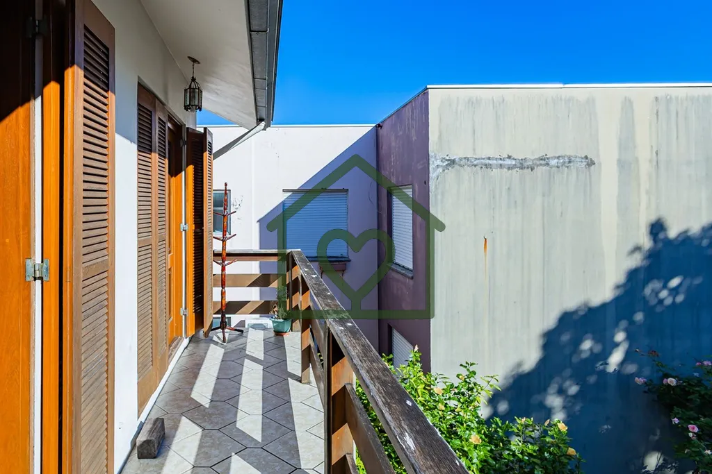 Imagem Casa residencial à venda no bairro Medianeira, em Porto Alegre

Excelente casa localizada na Rua Dr...