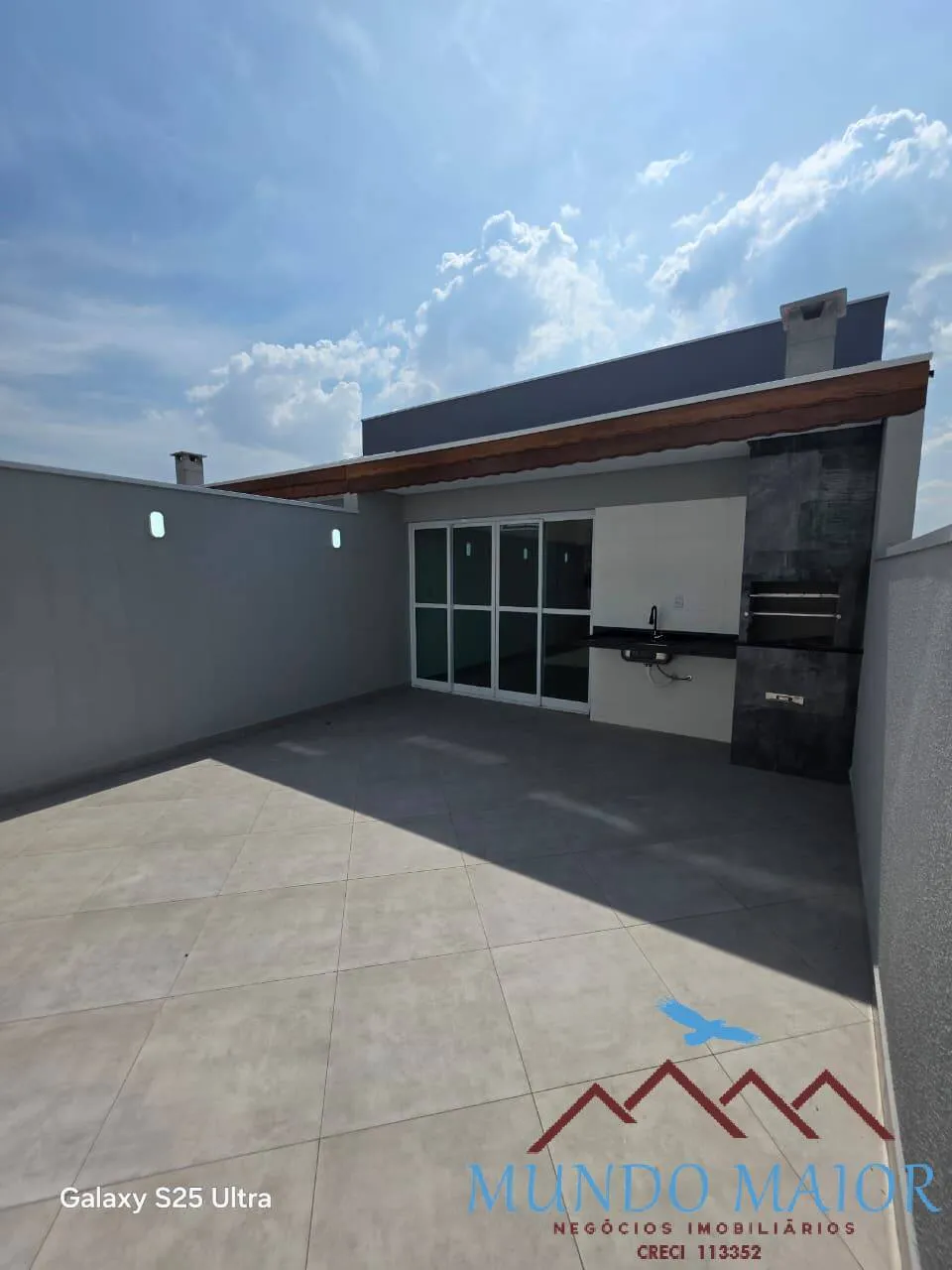Imagem Sobrado Novo no Parque Oratório: 137m², 3 Dorms (1 Suíte), Sacada e 4 Vagas