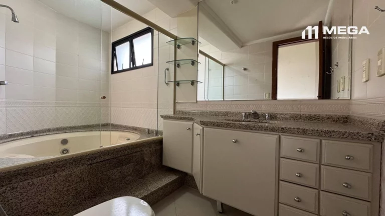 Imagem Apartamento com 4 dormitórios à venda, 250 m² por R$ 2.200.000,00 - Praia da Costa - Vila Velha/ES