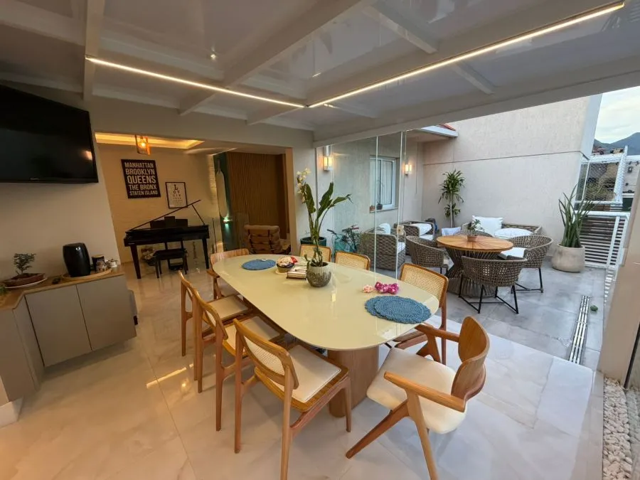 Imagem Cobertura duplex no Barra Village Lakes, 150 m² e 3 suítes