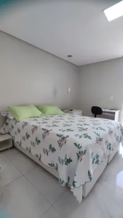 Imagem Casa para venda no Horto Florestal com piscina privativa - Sim