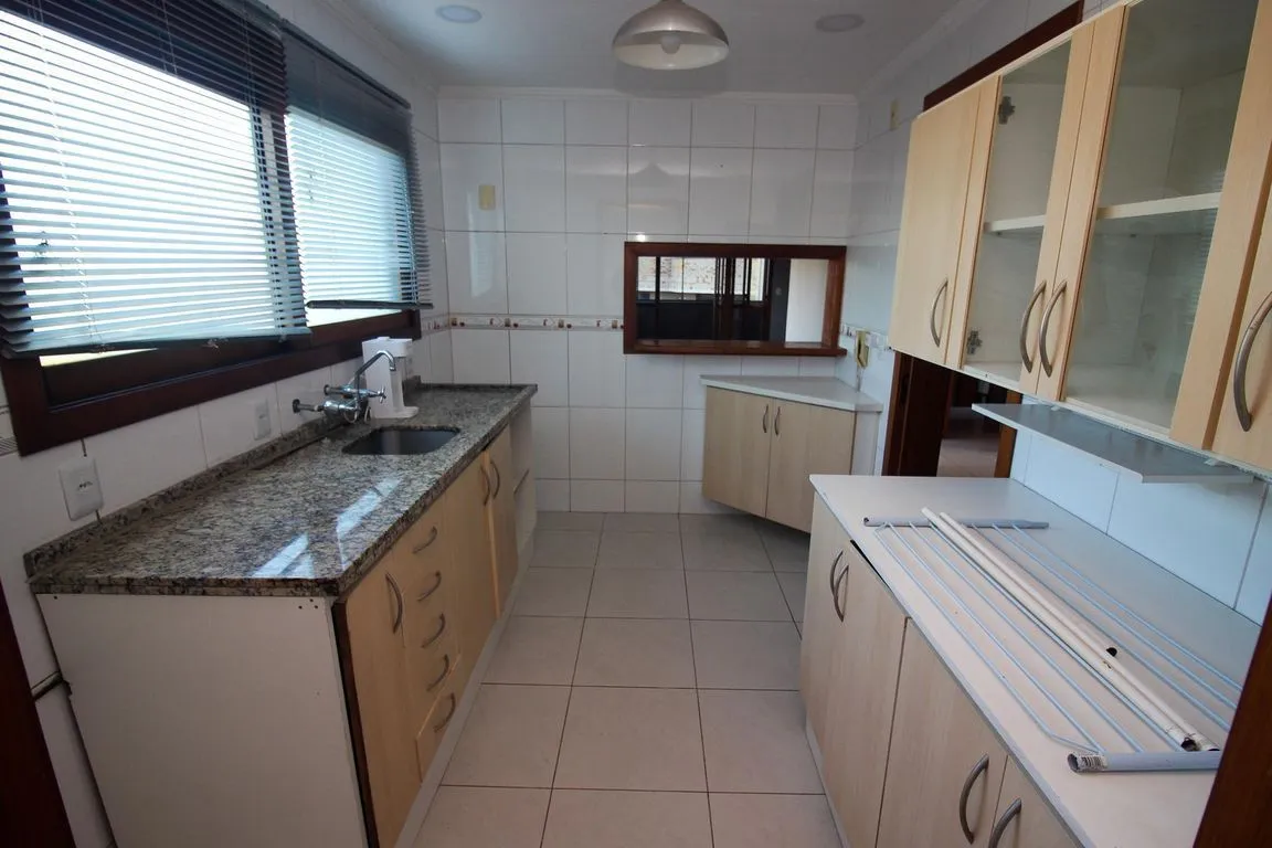 Imagem Apartamento de 2 dormitórios, 1 suíte, closet e 2 vagas de garagem .