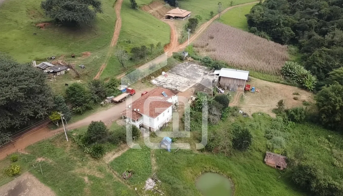 Imagem Sítio 5 m² à venda em Santana de Caldas, Caldas