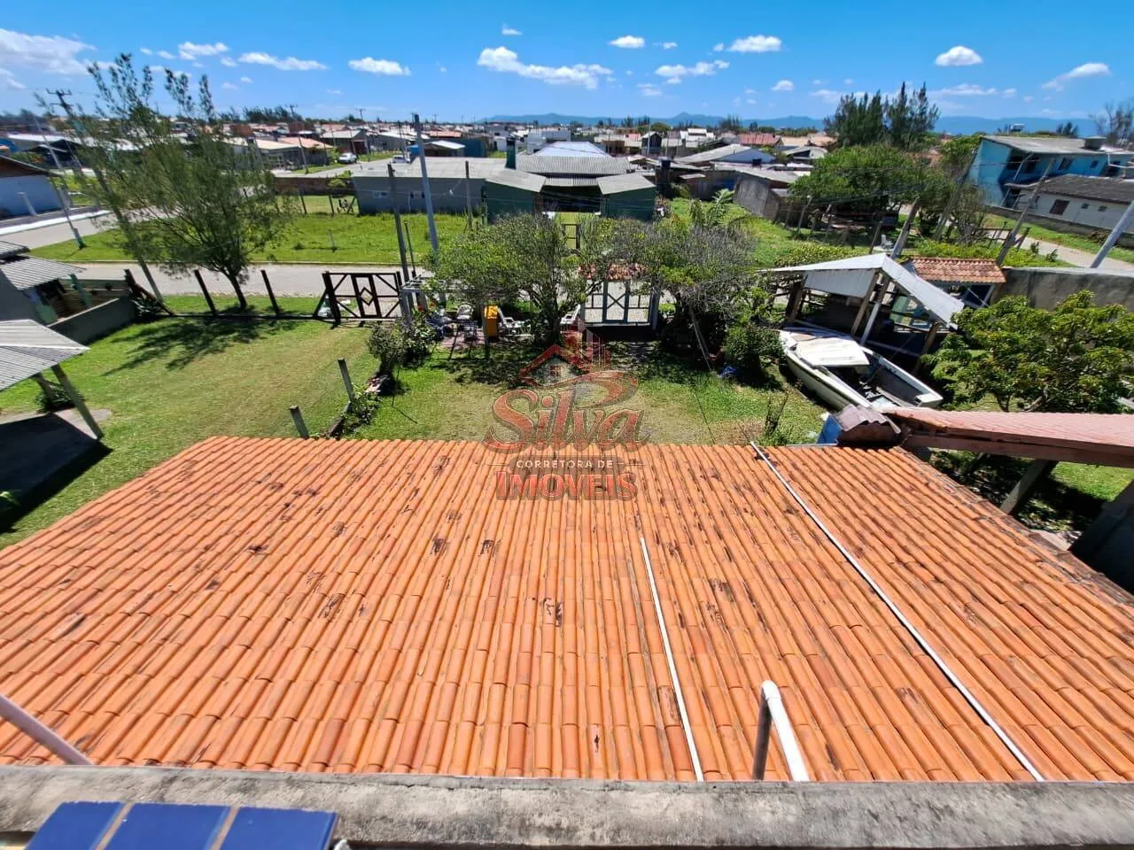 Imagem Casa e Pousada a aproximadamente 150 metros do mar