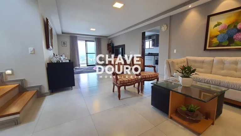 Imagem Casa moderna com 3 suítes próxima do bairro do Alto, para venda em Teresópolis RJ