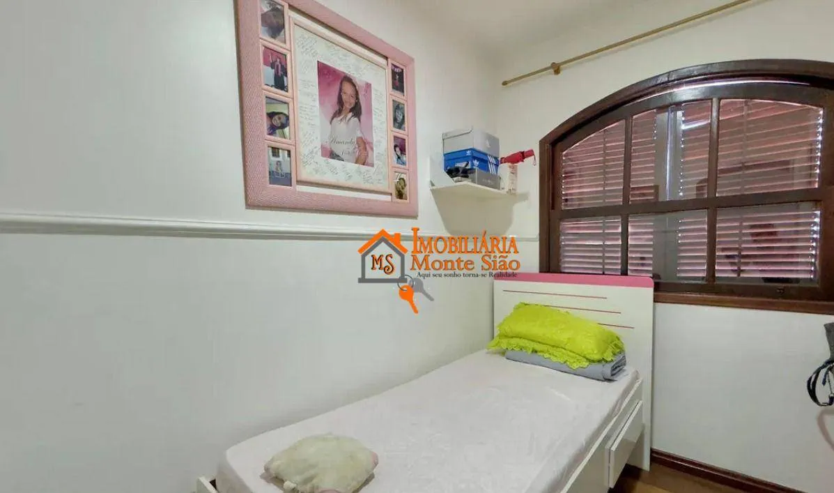 Imagem Sobrado com 3 dormitórios à venda, 200 m² por R$ 695.000,00 - Gopoúva - Guarulhos/SP