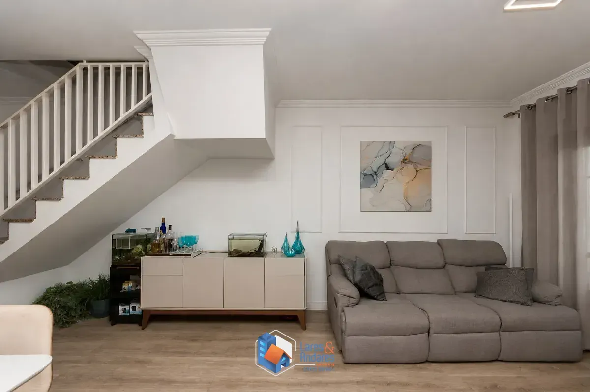 Imagem Sobrado para venda em Vila Medeiros com 3 quartos, sendo 3 suítes, 168m²
