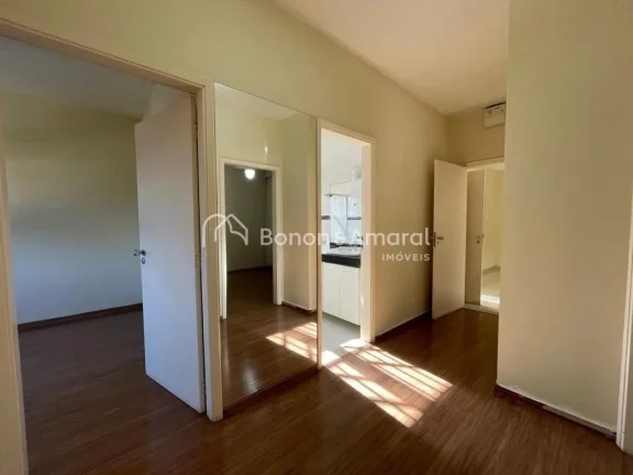 Imagem Casa bairro no Chácara da Barra em Campinas/SP. São 185m² de construção, sala estar com ar-cond...