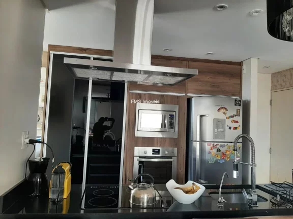 Imagem Apartamento à venda na Lapa, São Paulo-SP: 2 quartos, 1 suíte, 1 sala, 2 banheiros, 2 vagas de garagem, 70m². Imperdível!