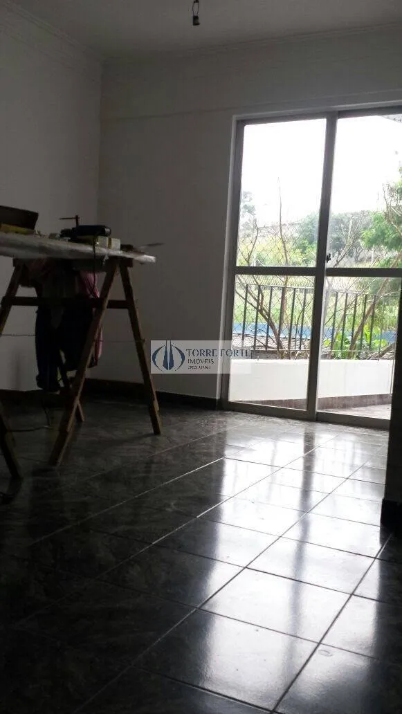 Imagem Apartamento com 2 dormitorios , 1 vaga de garagem coberta no Cangaiba.