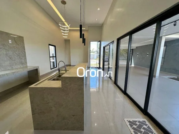 Casa à venda, 180 m² por R$ 1.050.000,00 - Terras Alpha 1 - Senador Canedo/GO