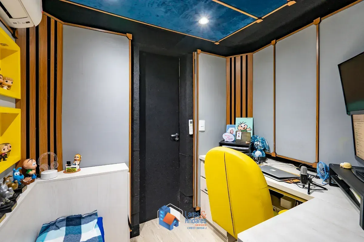 Imagem Sobrado para venda em Rolinópolis com 4 quartos, sendo 2 suítes, 225m²