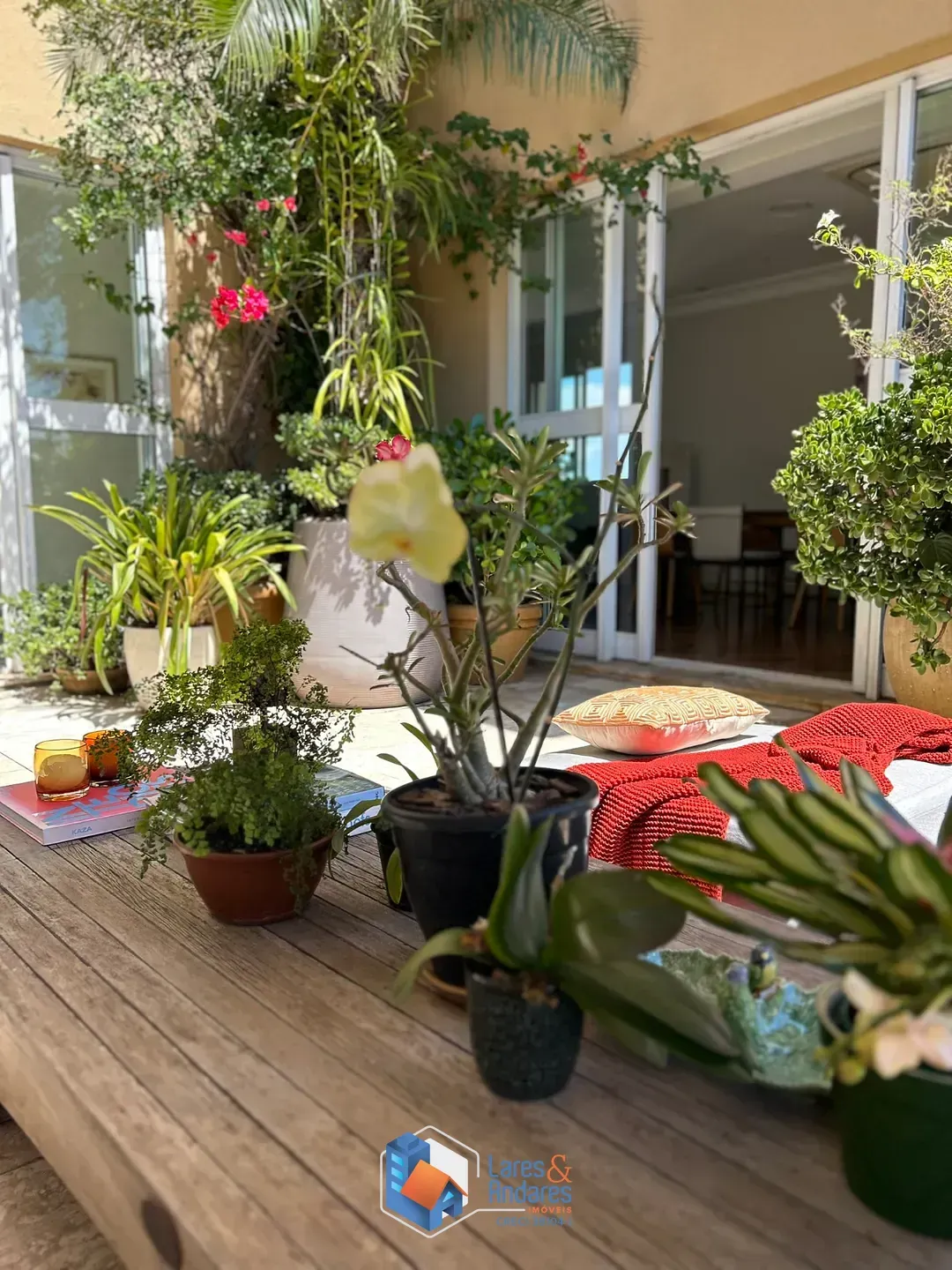 Imagem Cobertura para venda em Alto de Pinheiros com 4 quartos, sendo 4 suítes, 528m²