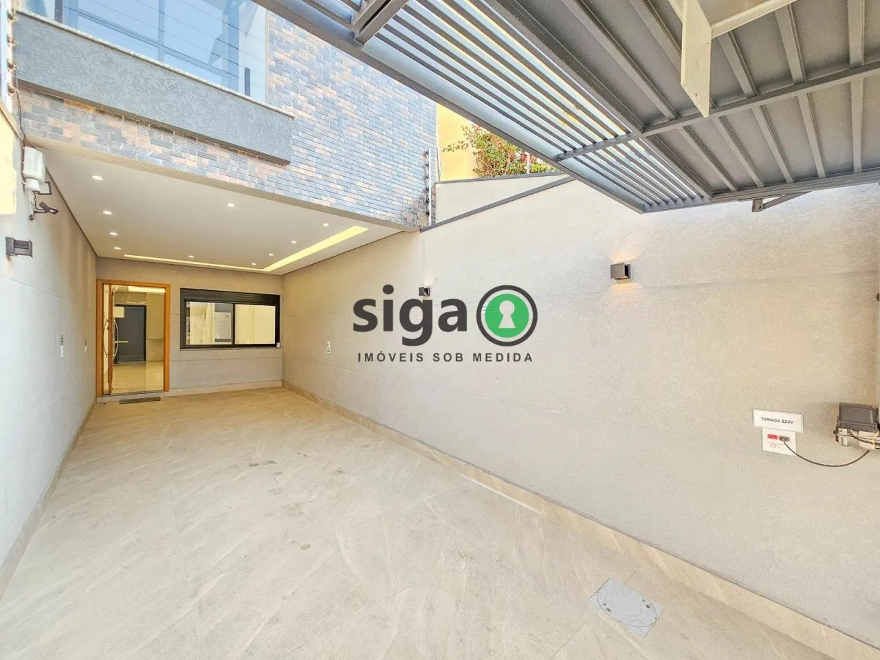 Foto do imóvel CASA À VENDA 4 QUARTOS SENDO 3 SUÍTES, NOVA E PRONTA PRA MORAR