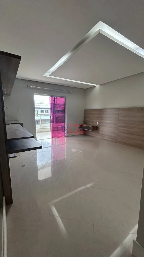 Imagem Mansão 3 Suítes com Piscina e Pé-Direito Duplo - Montenegro Boulevard