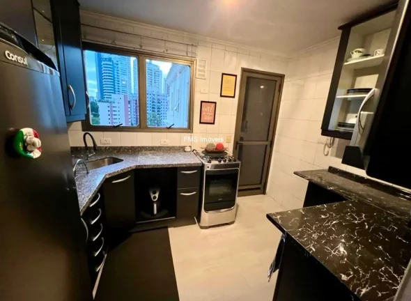 Imagem Apartamento de alto padrão com 3 quartos e 3 vagas na Vila Andrade, São Paulo-SP!
