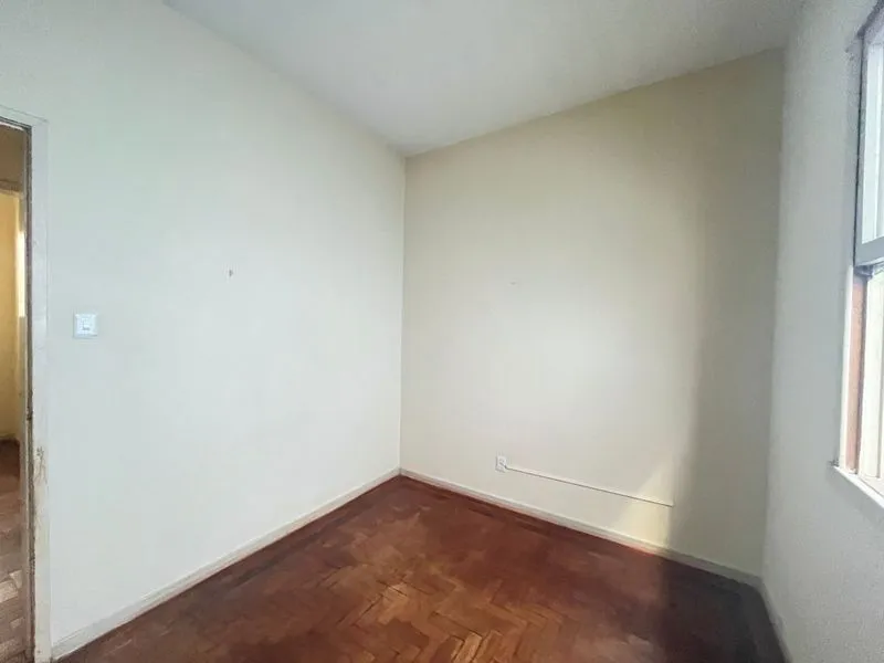 Imagem Casa 4 dormitórios no bairro Rio Branco em Porto Alegre para Alugar