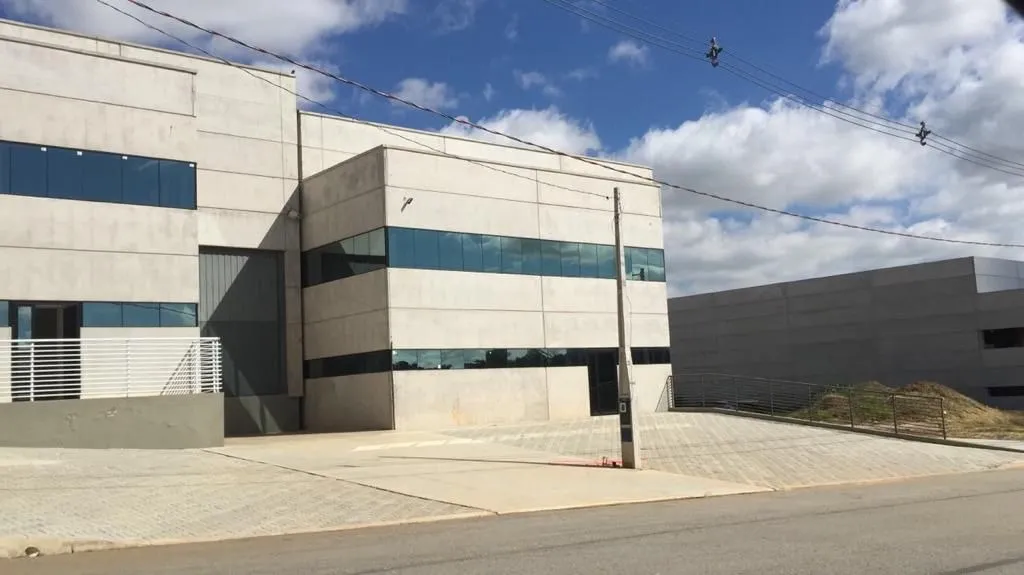 Imagem Galpão Empresarial com 1.221m² em Sorocaba / SP.