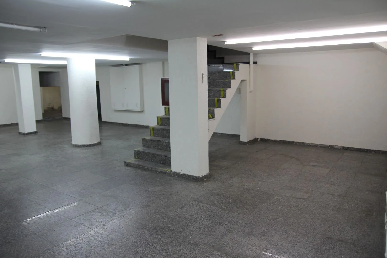Imagem Loja para alugar com 259 m² em Excelente Localização na Estrada do Galeão - Ilha do Governador - Rio de Janeiro/RJ