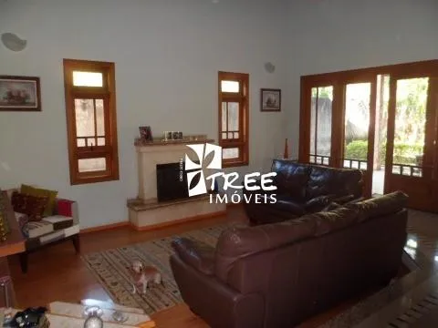 Imagem CASA A VENDA EM MOGI DAS CRUZES LOCALIZADO NO CONDOMÍNIO MONTEREY VILLE COM A/T: 600m² A/C: 390m² distribuídos em 3 suítes, sala de estar, sala de jan