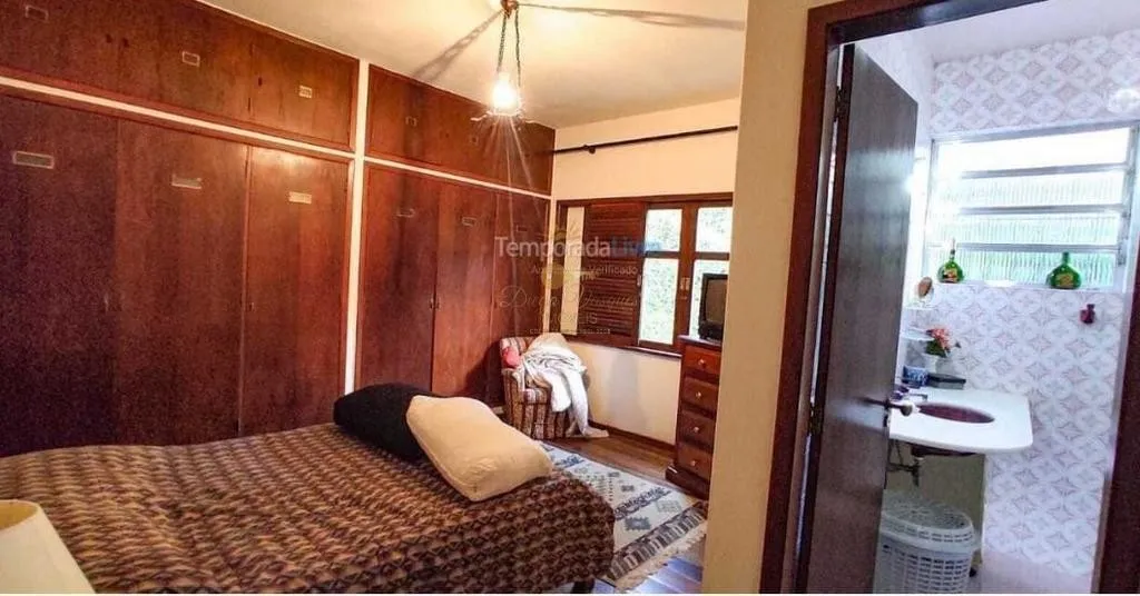Imagem Casa para Venda em Teresópolis / RJ no bairro Albuquerque