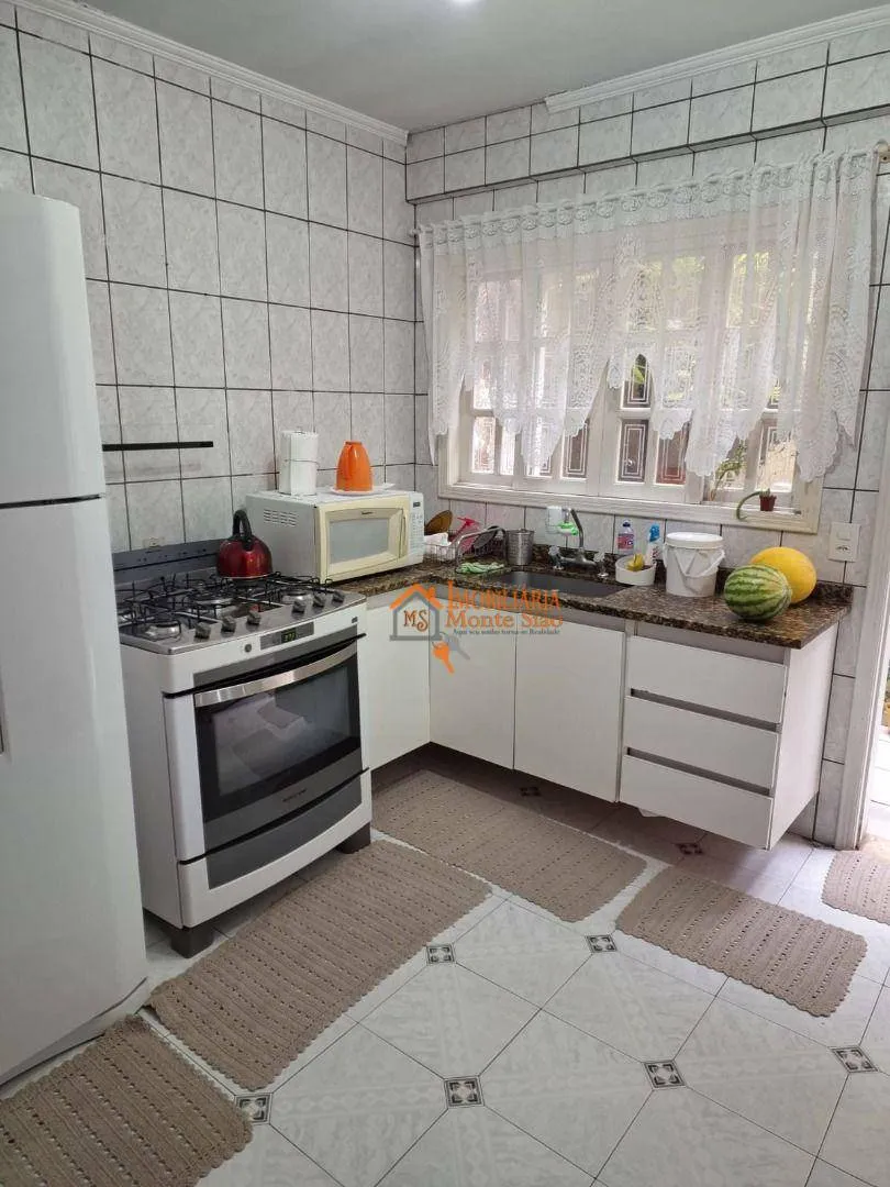 Imagem Sobrado com 3 dormitórios à venda, 300 m² por R$ 1.200.000,00 - Jardim Santa Mena - Guarulhos/SP