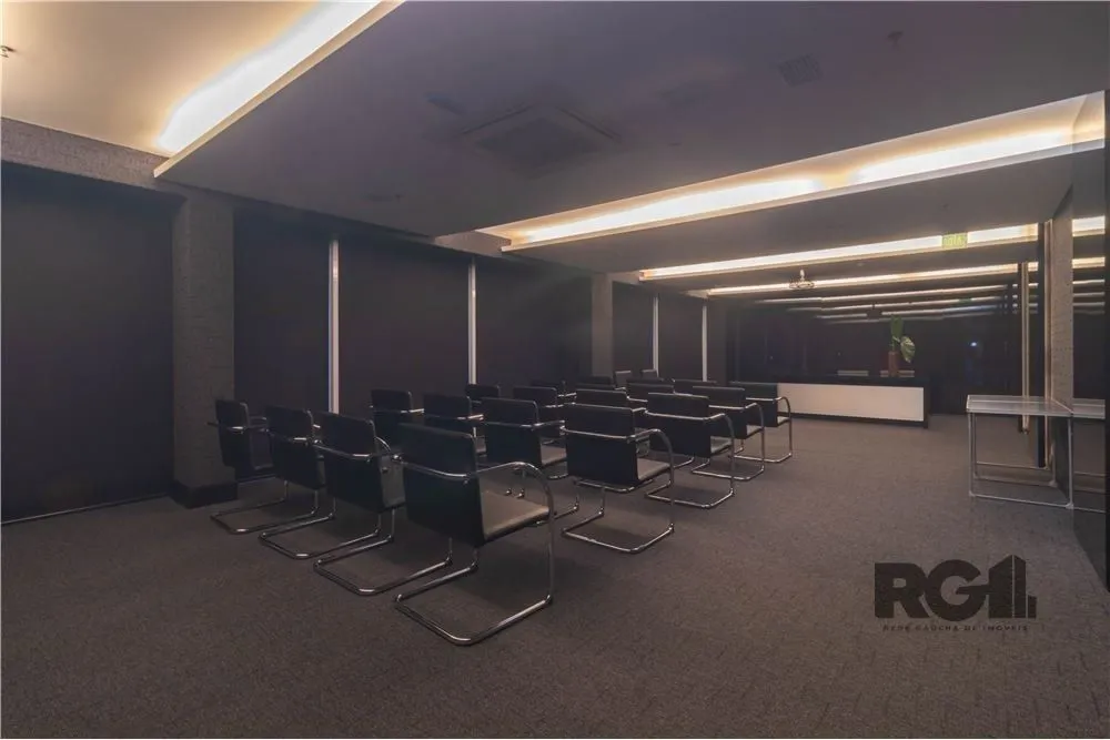 Imagem Sala comercial com 36,7 m² de área privativa e 1 vaga(s) de garagem. Localizado na Rua/Av. Doutor Nilo Peçanha, no bairro Bela Vista em Porto Alegre.