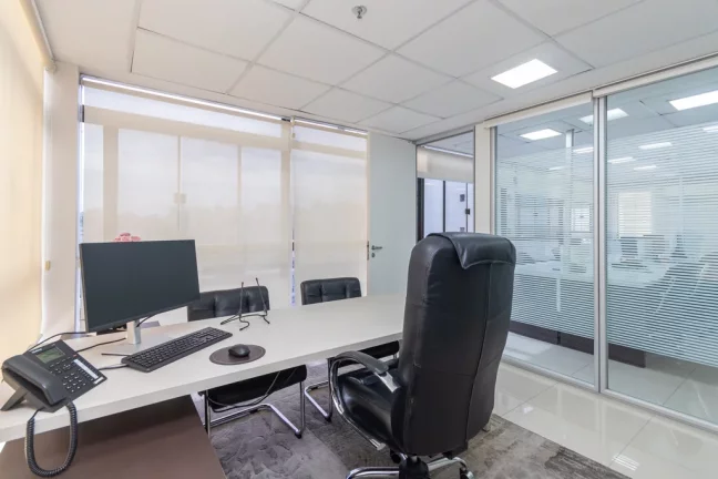 Imagem Sala para venda no bairro Moinhos de Vento em Porto Alegre
